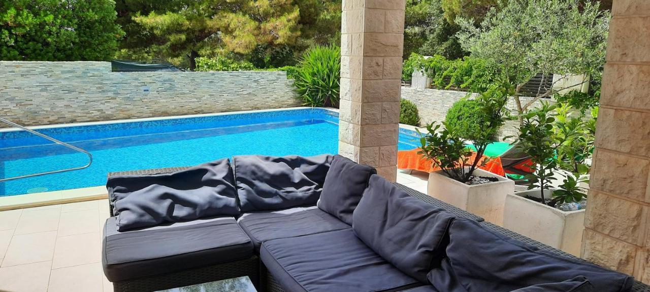 Seaside Apartments With A Swimming Pool Okrug Donji, Ciovo - 5244 Donji Okrug  Exterior foto